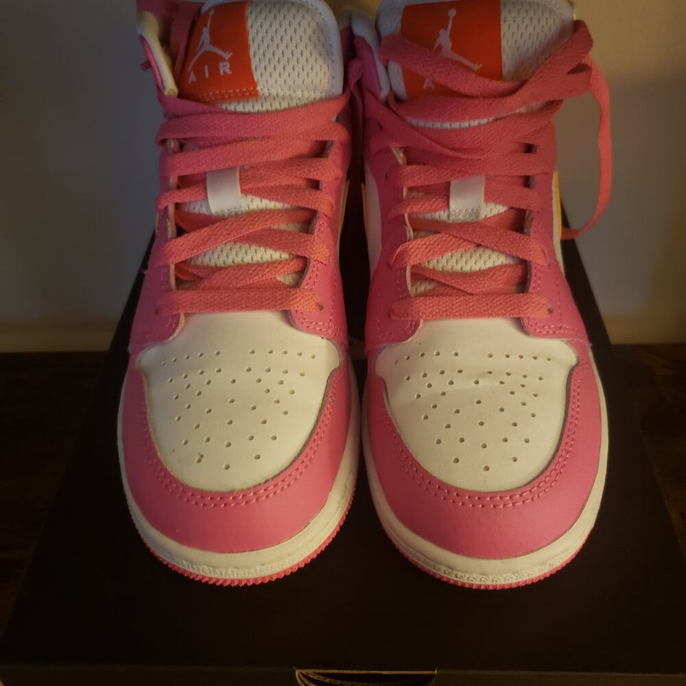 Air Jordan 1 Mid GS 'Pinksicle Orange'